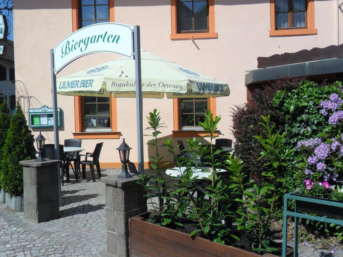 Hotel Hirsch Зеебах Экстерьер фото